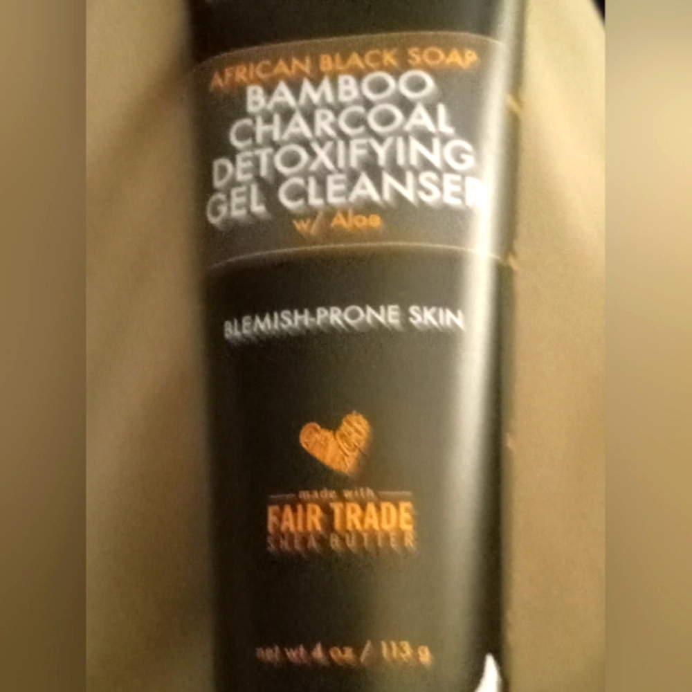 African Black Soap Bamboo Charcoal Detoxifying Gel Cleanser w/ Aloe & Shea Butte